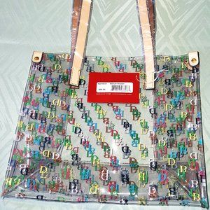 Dooney & Bourke Medium Shopper Handbag